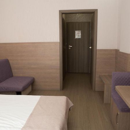 Hotel Mini Elegant Kiev Exterior foto