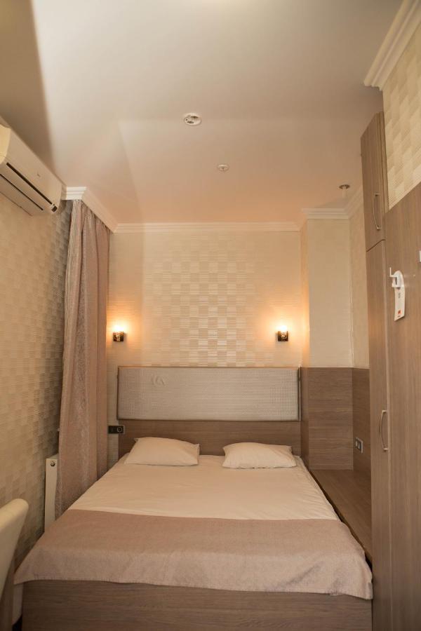 Hotel Mini Elegant Kiev Exterior foto