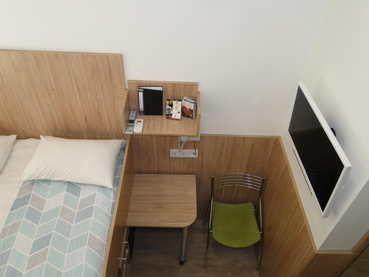 Hotel Mini Elegant Kiev Exterior foto